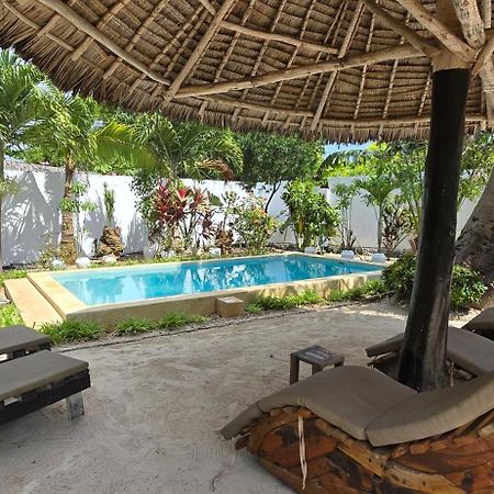 Salama & Mbuyuni Bungalows มาเทมวu ภายนอก รูปภาพ