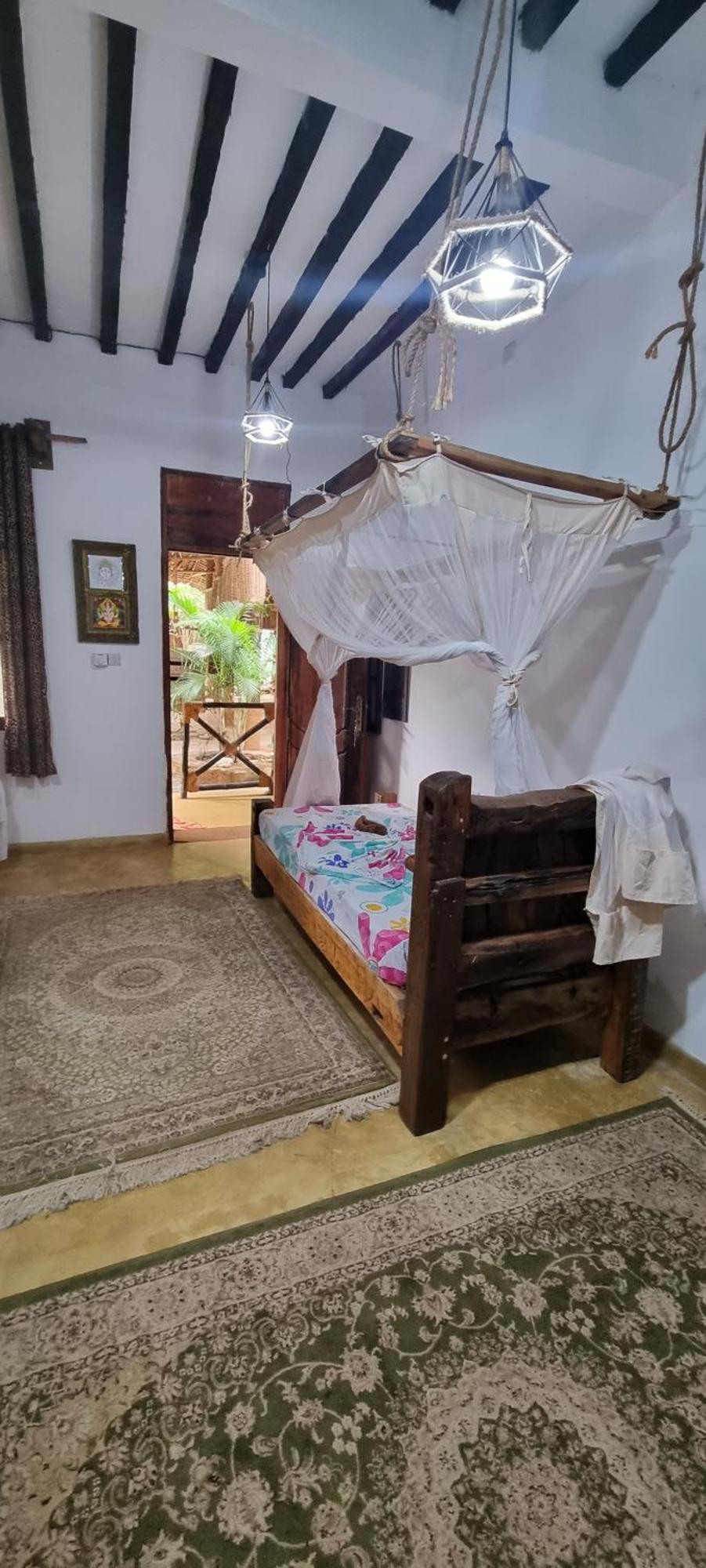 Salama & Mbuyuni Bungalows มาเทมวu ภายนอก รูปภาพ