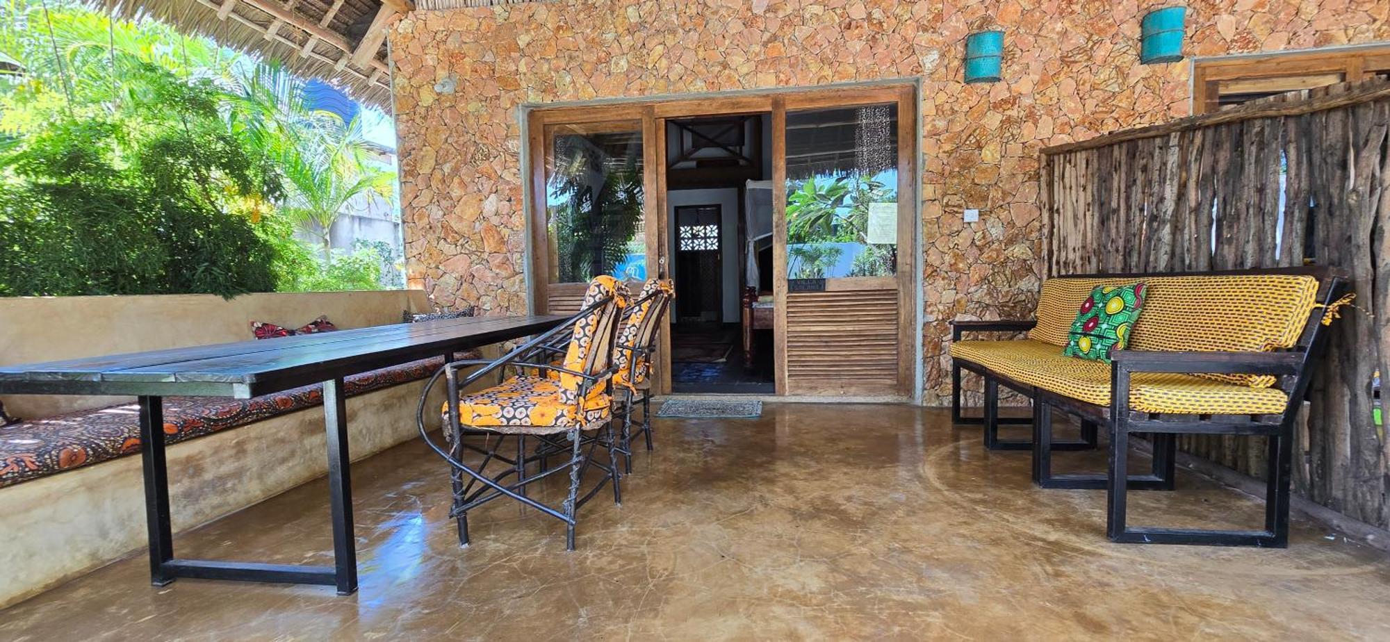 Salama & Mbuyuni Bungalows มาเทมวu ภายนอก รูปภาพ