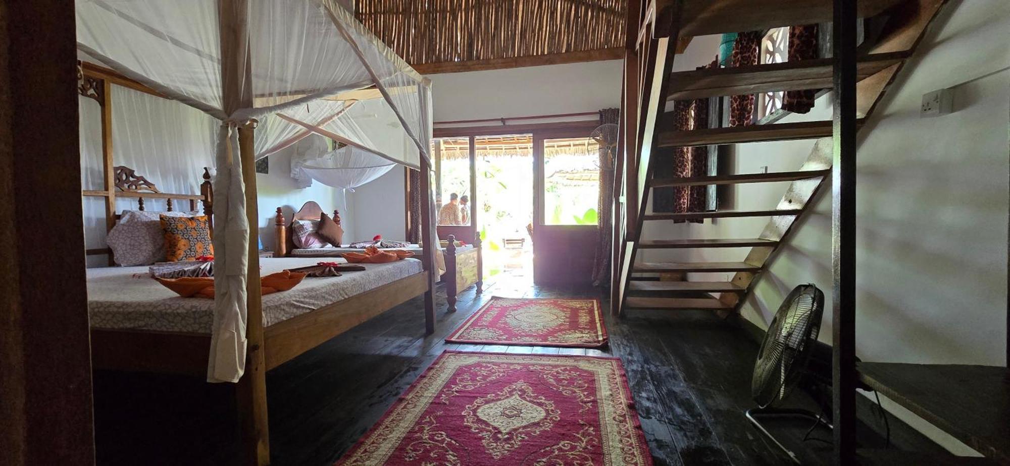 Salama & Mbuyuni Bungalows มาเทมวu ภายนอก รูปภาพ